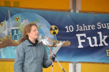 b_215_215_16777215_0_0_images_stories_akt21_210307-Demo_210307-fukushima-neckarwestheim-038.jpg