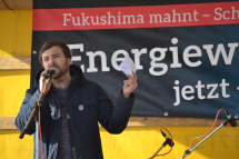 b_215_215_16777215_0_0_images_stories_akt23_230311-fukushima-demo_230311-Fukushima-Demo-Neckarwestheim-055.jpg